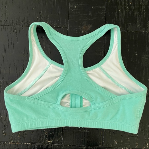 Compression Bras - Picture 2 of 12